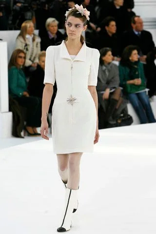 Look 15